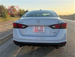 نیسان ئەلتیما